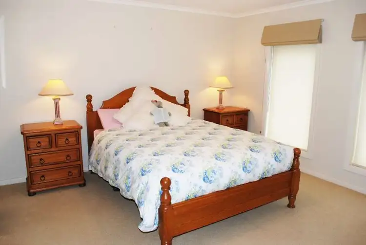 Fourth view of Homely house listing, 15 Dillagar Place, Springdale Heights NSW 2641