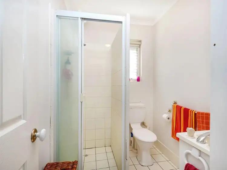 Seventh view of Homely unit listing, 2/49 Lockerbie Street, Kangaroo Point QLD 4169