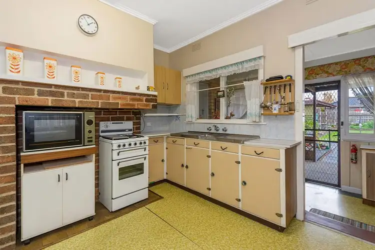 Fifth view of Homely house listing, 122 McMahon Road, Reservoir VIC 3073