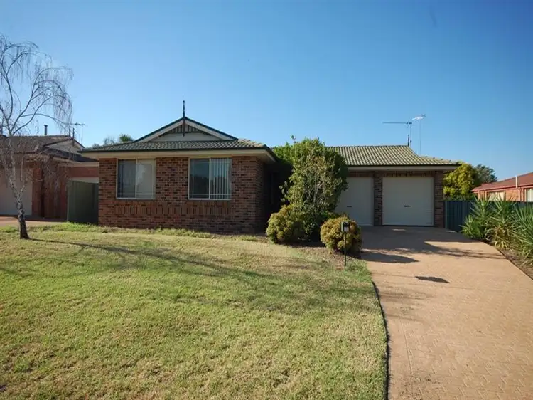 10 Northgrove Drive, Griffith NSW 2680