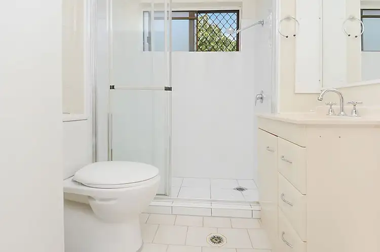 Fifth view of Homely unit listing, 2/15 Buxton Street, Ascot QLD 4007
