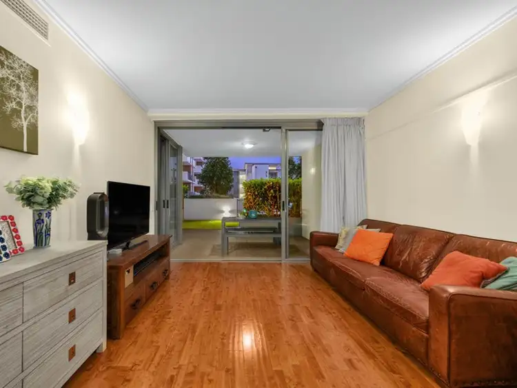 Main view of Homely apartment listing, 304/51 Hope Street, Spring Hill QLD 4000