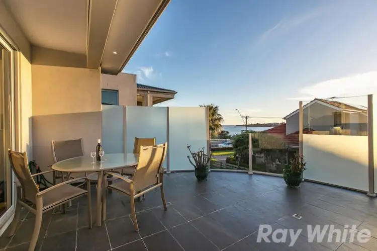 2/52 Beach Road, Mentone VIC 3194