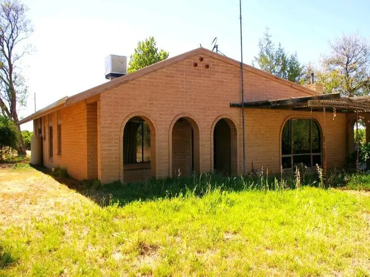 223 Loxton Road, Renmark SA 5341