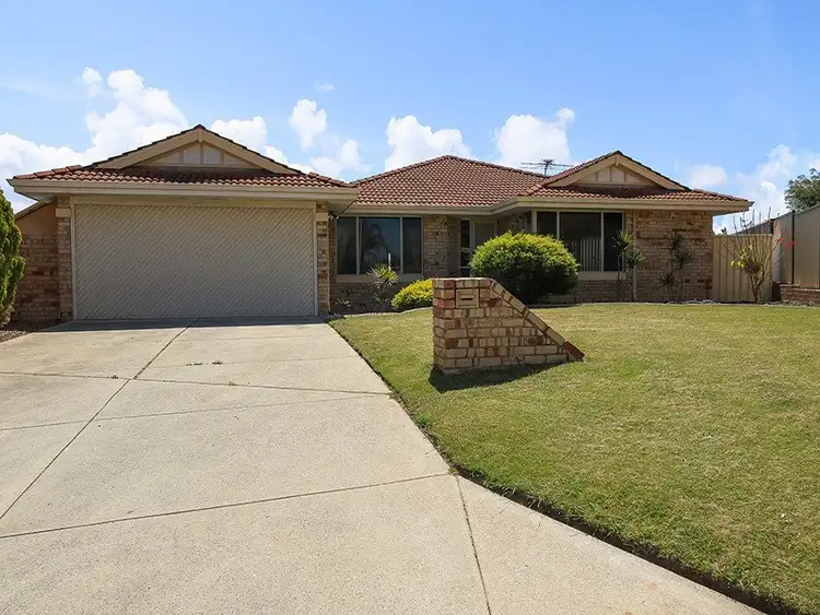 9 Lune Close, Beechboro WA 6063