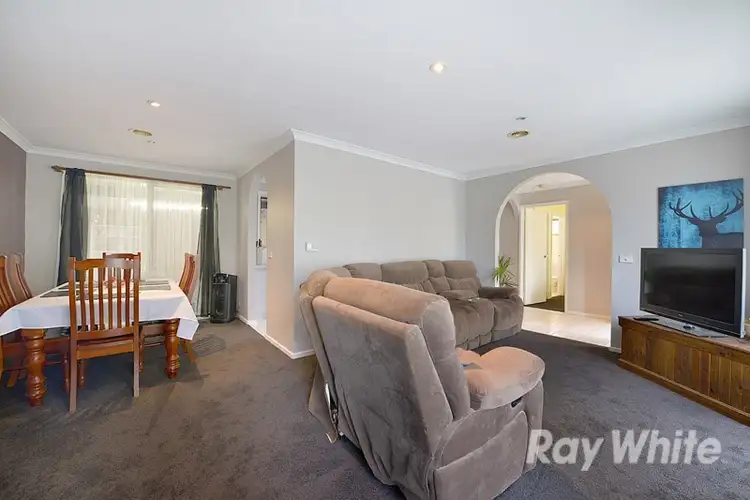 Fifth view of Homely house listing, 3 Nerang Court, Berwick VIC 3806