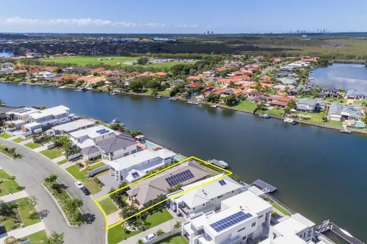 126 The Peninsula, Helensvale QLD 4212