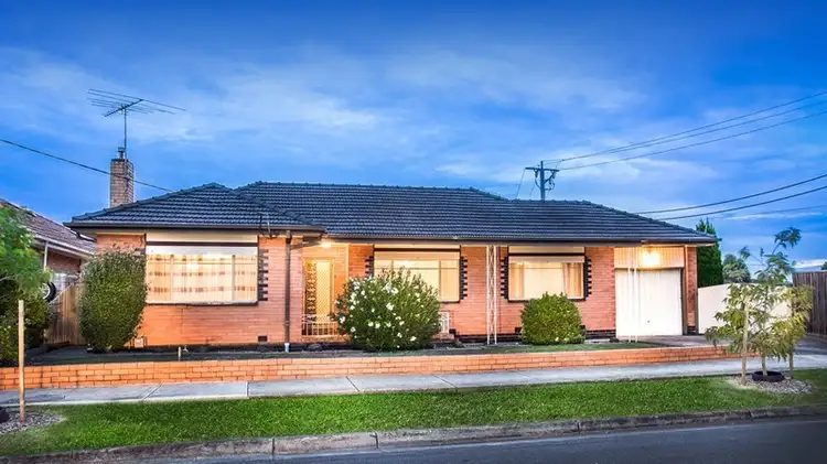 2A Locher Avenue, Reservoir VIC 3073