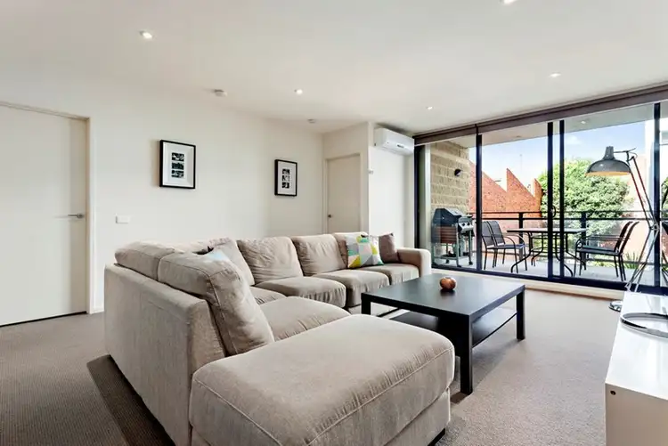Second view of Homely apartment listing, 14/4 William Street, Murrumbeena VIC 3163