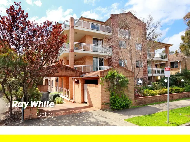 Main view of Homely unit listing, 3/4 Ocean Street, Penshurst NSW 2222