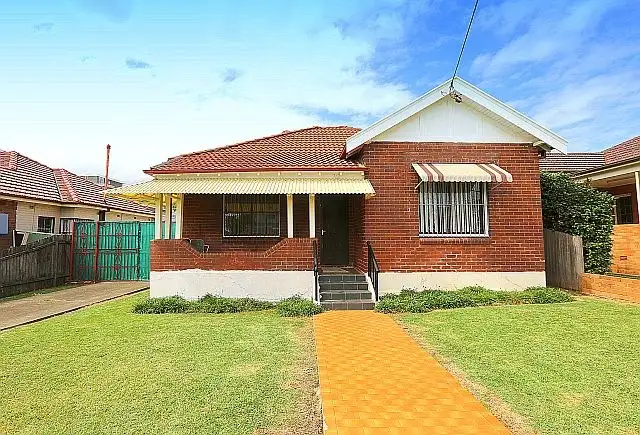 32 Matthews Street, Punchbowl NSW 2196