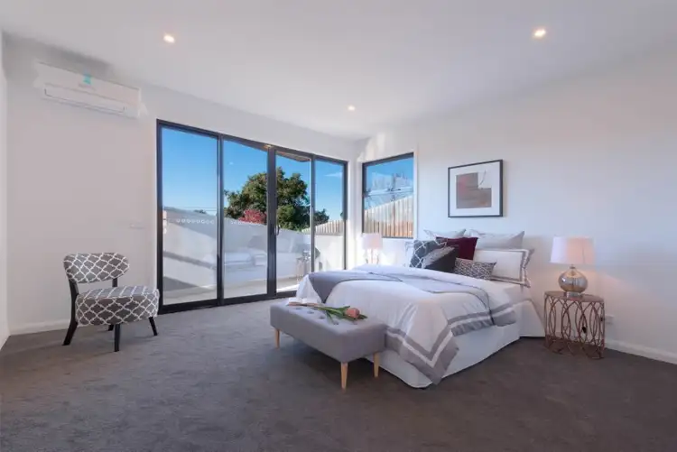 Sixth view of Homely townhouse listing, 2/119 Winfield Road, Balwyn North VIC 3104