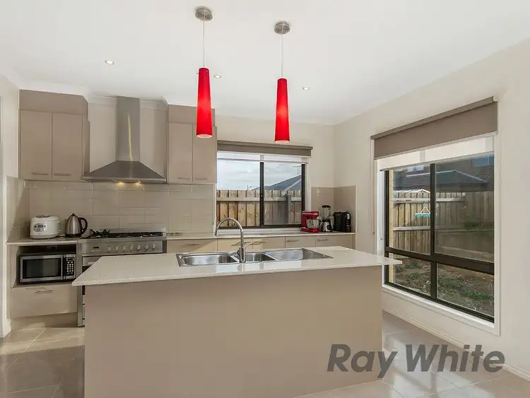 Fifth view of Homely house listing, 39 City Vista Court, Plumpton VIC 3335