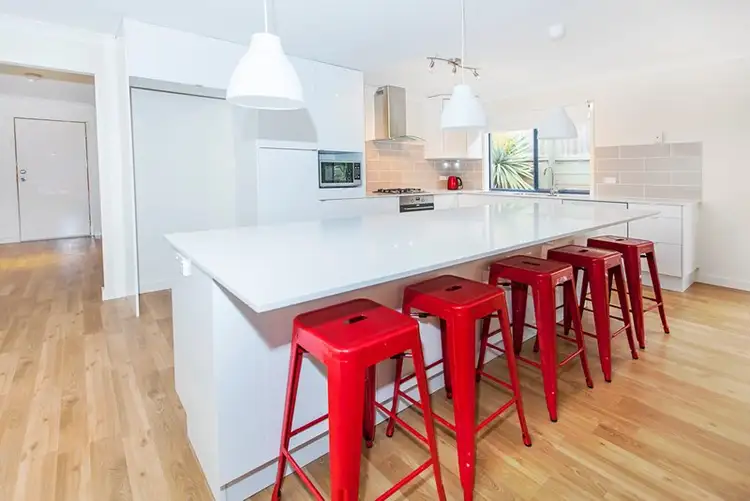 4 Amadeus Circuit, Springfield Lakes QLD 4300