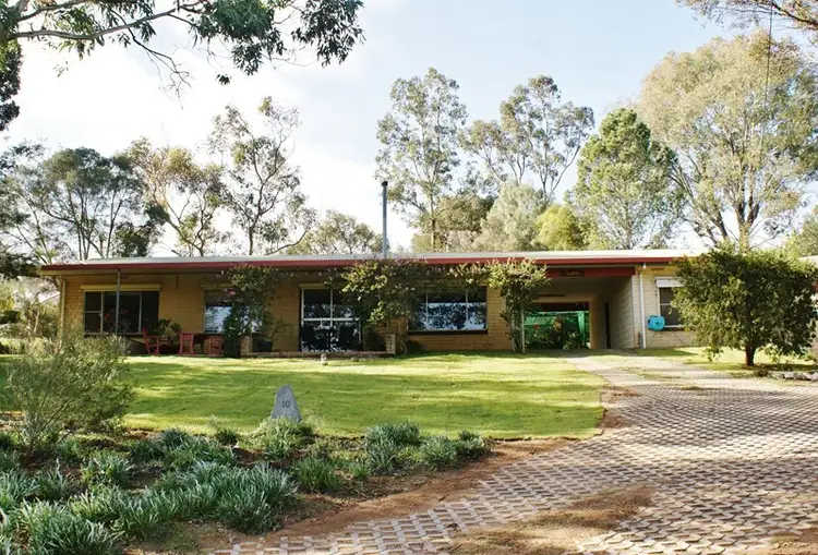Main view of Homely house listing, 10 Lincoln Drive, Murray Bridge SA 5253