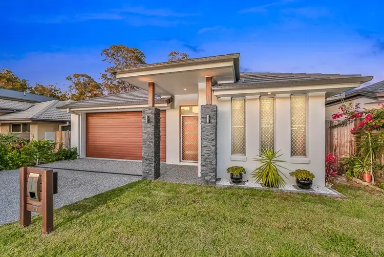 27 Fleet Circuit, Bray Park QLD 4500