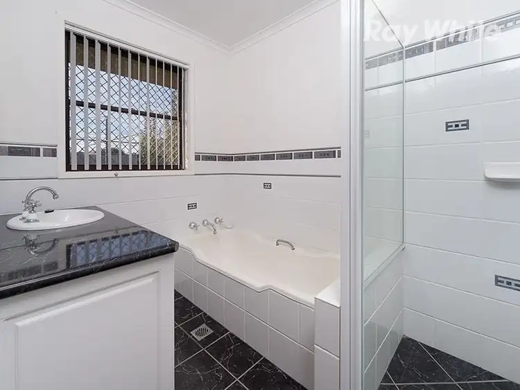 Fourth view of Homely house listing, 136 Howard Court, Howlong NSW 2643