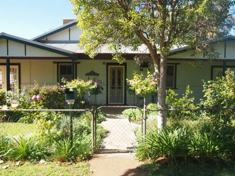 5 L'Estrange Street, Condobolin NSW 2877
