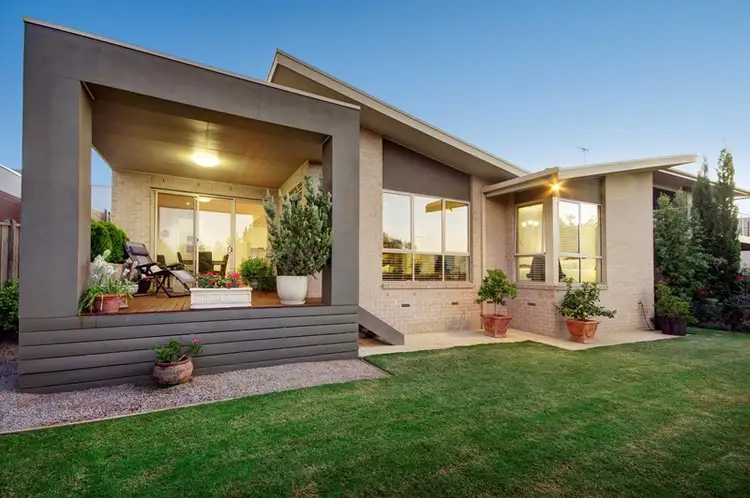 34 Leigh Road, Highton VIC 3216