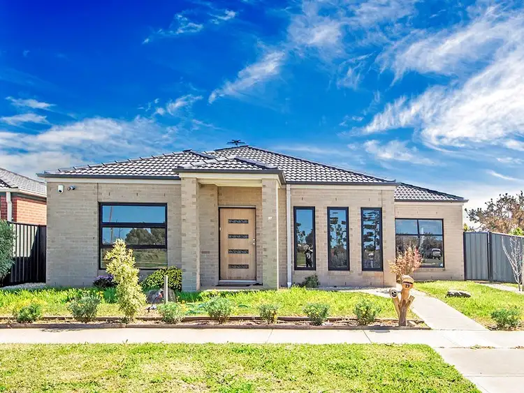 27 Eagleridge Promenade, Tarneit VIC 3029