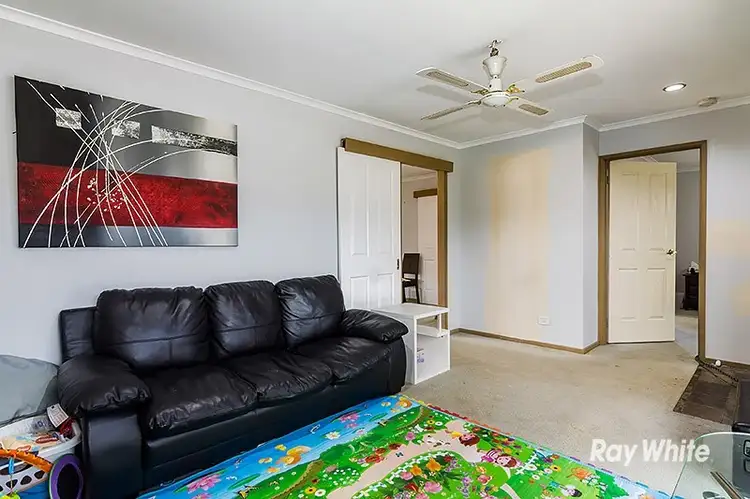 Fifth view of Homely house listing, 2 Plaistow Court, Cranbourne North VIC 3977