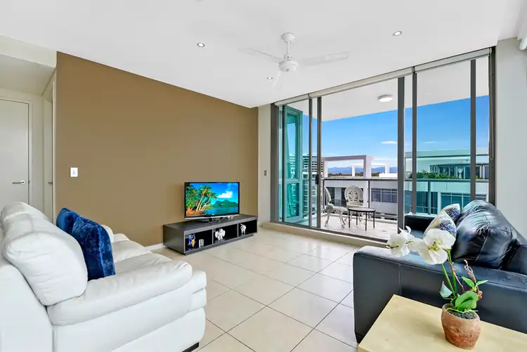 1 Como Crescent, Southport QLD 4215