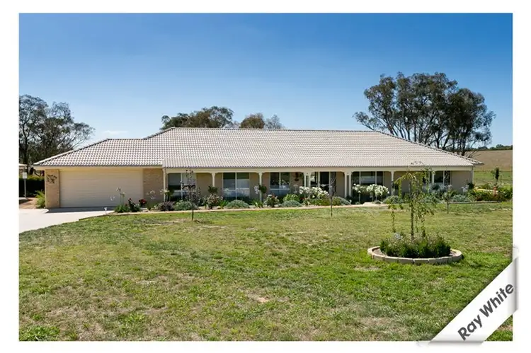 Second view of Homely house listing, 6 Cunningham Close, Murrumbateman NSW 2582