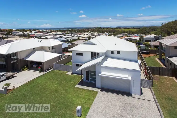 8 Turtle Place, Redland Bay QLD 4165