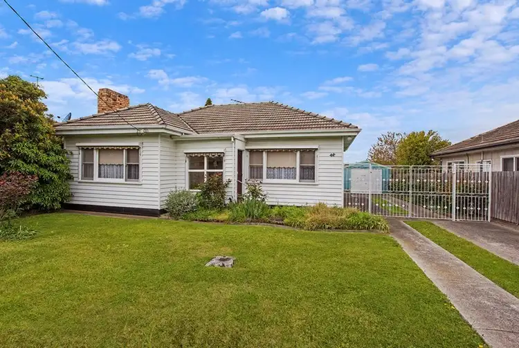 Second view of Homely house listing, 62 Mount View Road, Thomastown VIC 3074
