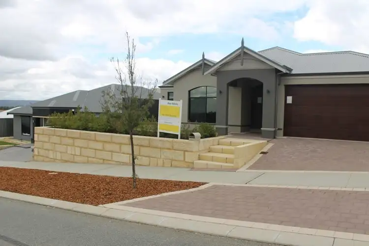 16 Thomby Avenue, Aveley WA 6069