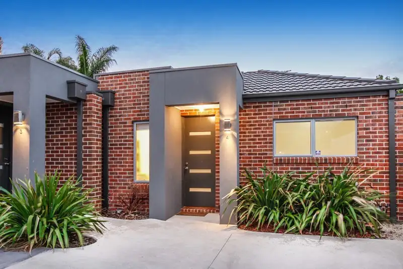 Main view of Homely unit listing, 4/134 McMahon Road, Reservoir VIC 3073