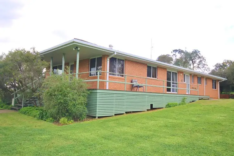 14 Tierney Street, Young NSW 2594