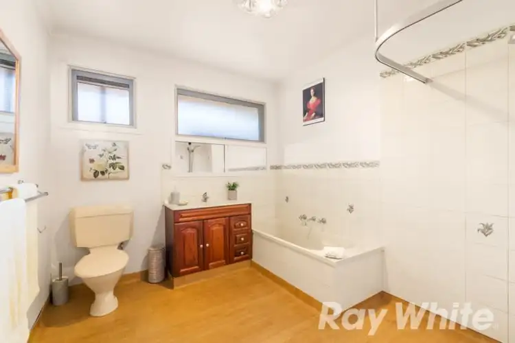 Seventh view of Homely house listing, 4 Cavill Court, Vermont South VIC 3133