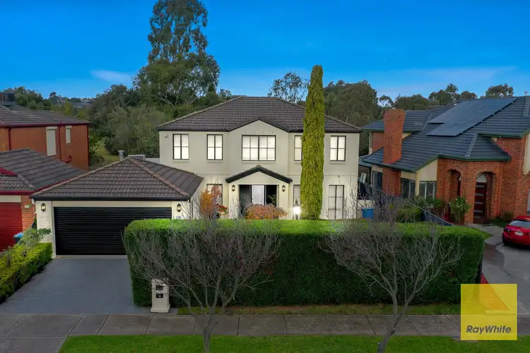 118 David Collins Drive, Endeavour Hills VIC 3802