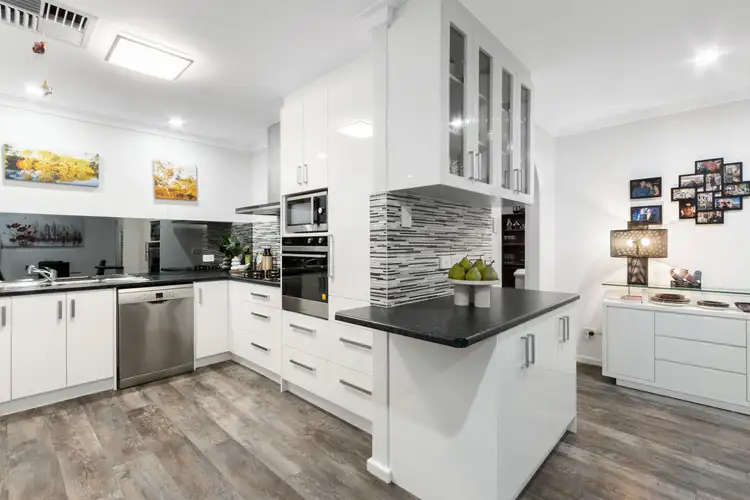 33 Forder Road, Noranda WA 6062