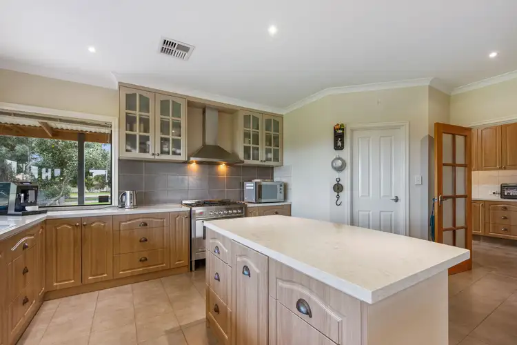 40 Stuart Road, Moresby WA 6530