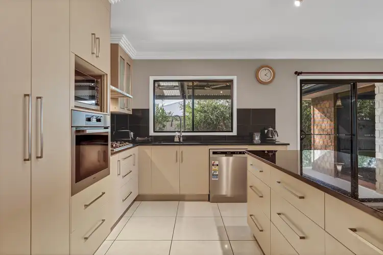40 Wright Street, Emerald QLD 4720