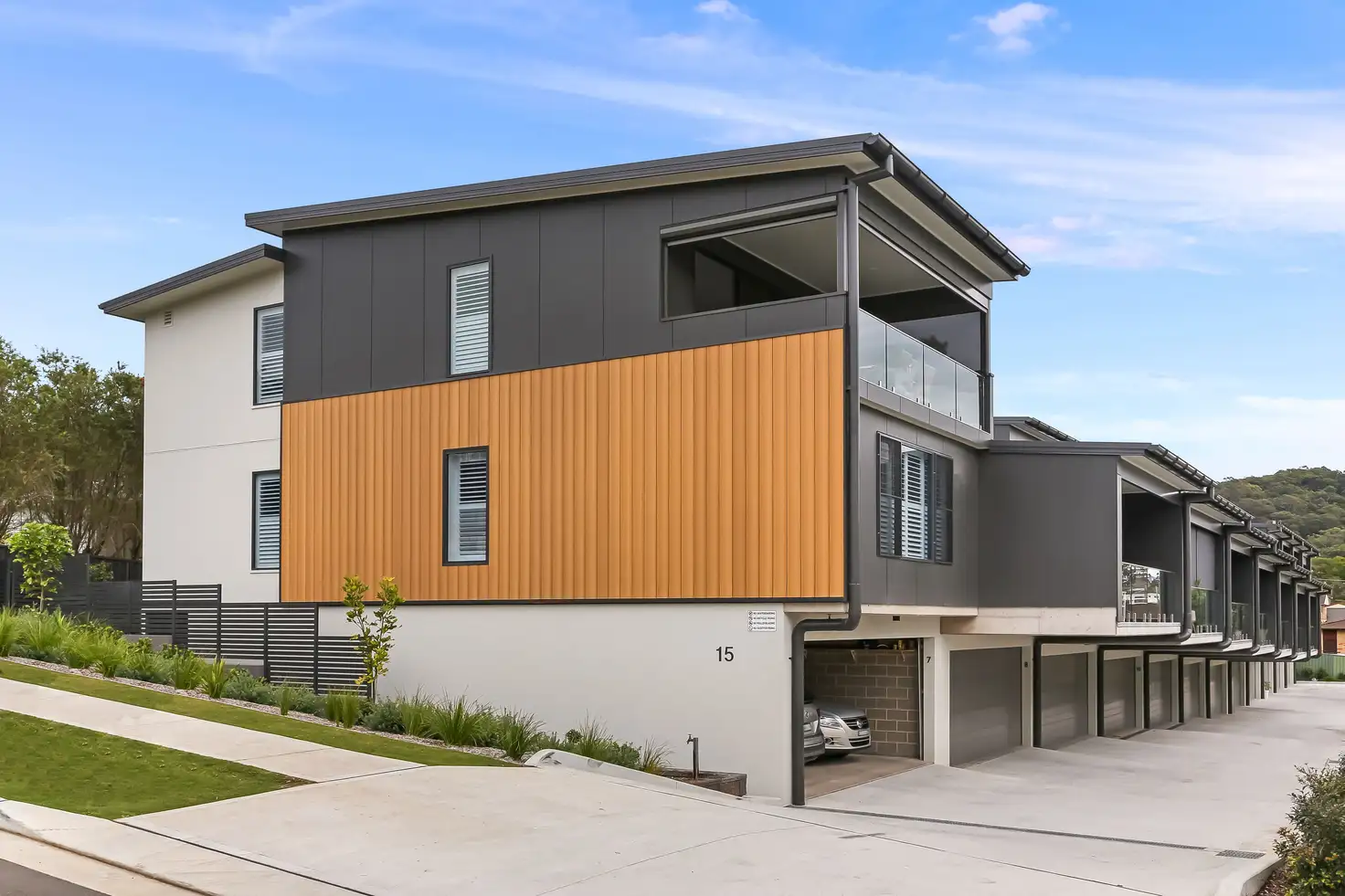 Main view of Homely unit listing, 13/15 Mimosa Avenue, Saratoga NSW 2251