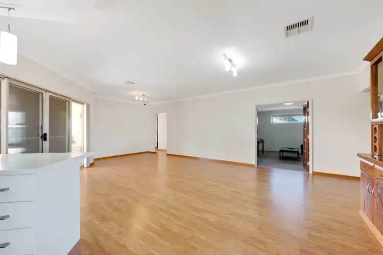 Fifth view of Homely house listing, 8 Hatch Place, Utakarra WA 6530
