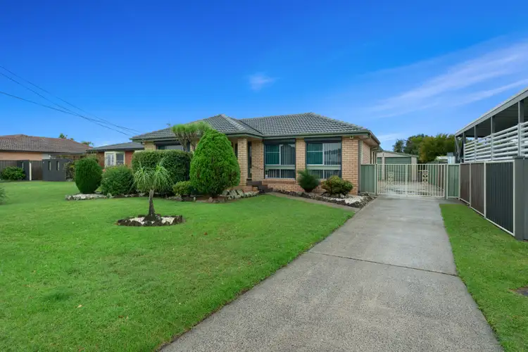 2 Oval Drive, Shoalhaven Heads NSW 2535