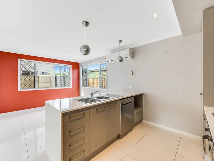 Fifth view of Homely unit listing, 2/16 Jennifer Crescent, Darling Heights QLD 4350