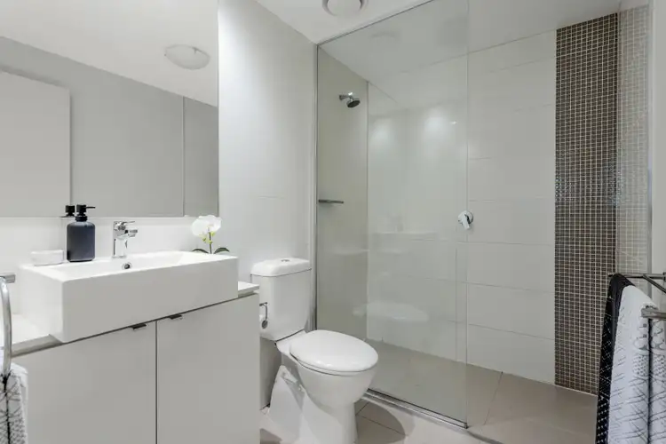 Fourth view of Homely apartment listing, 3/2-4 William Street, Murrumbeena VIC 3163