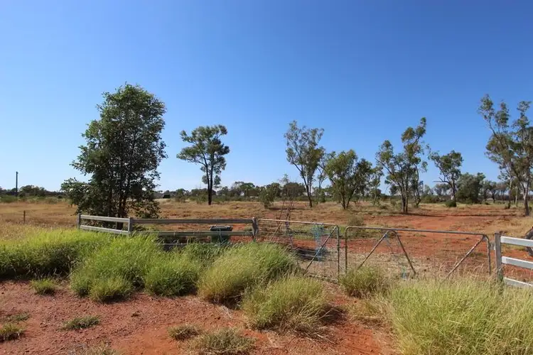 32 Brumby Drive, Charleville QLD 4470