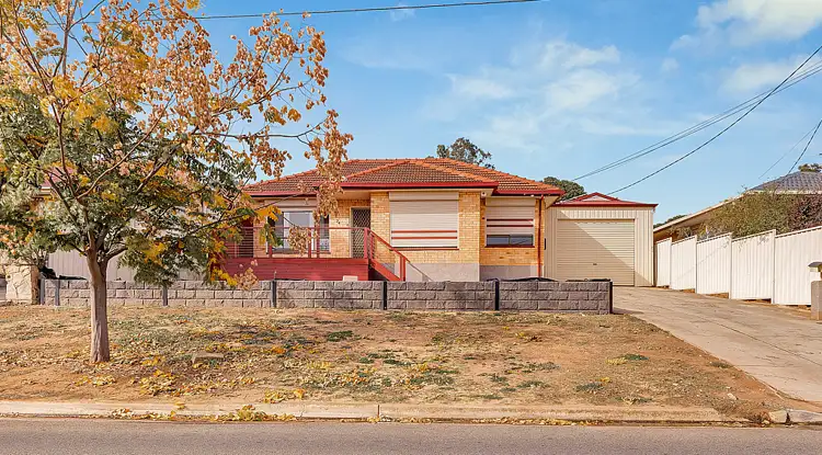 24 Robert Court, Para Hills SA 5096