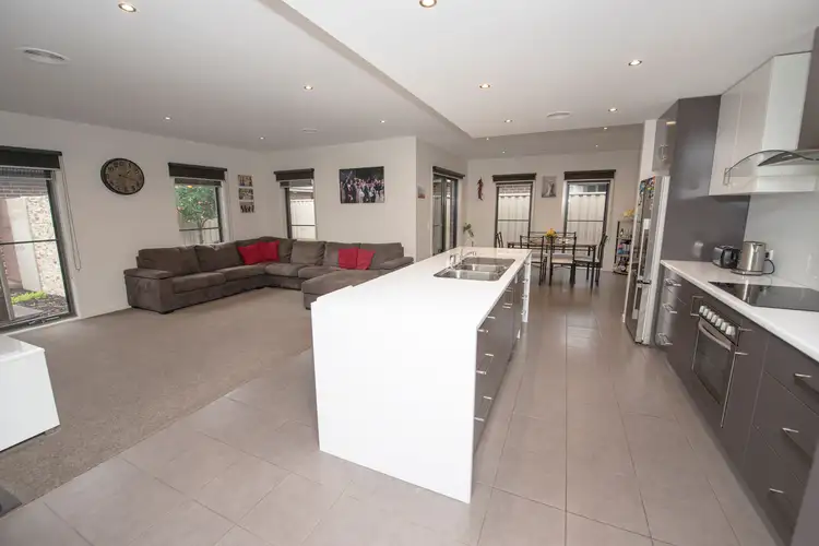 Second view of Homely unit listing, 4/365 Beveridge Street, Swan Hill VIC 3585