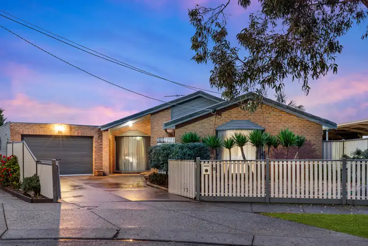 8 Campbell Avenue, Deer Park VIC 3023