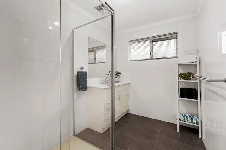 Sixth view of Homely house listing, 8 Albyn Court, Mill Park VIC 3082