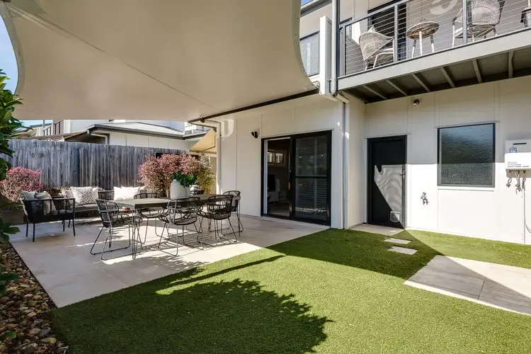 Second view of Homely house listing, 6 Reach Place, Bulimba QLD 4171