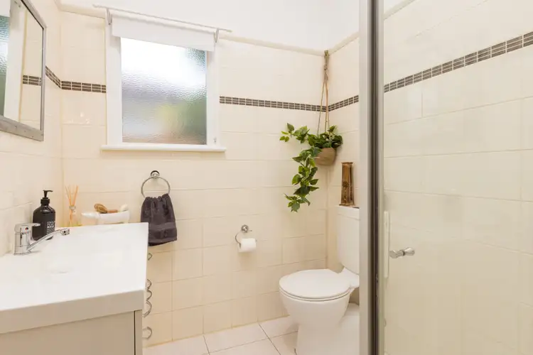 Fifth view of Homely house listing, 22 Floral Avenue East, Mildura VIC 3500