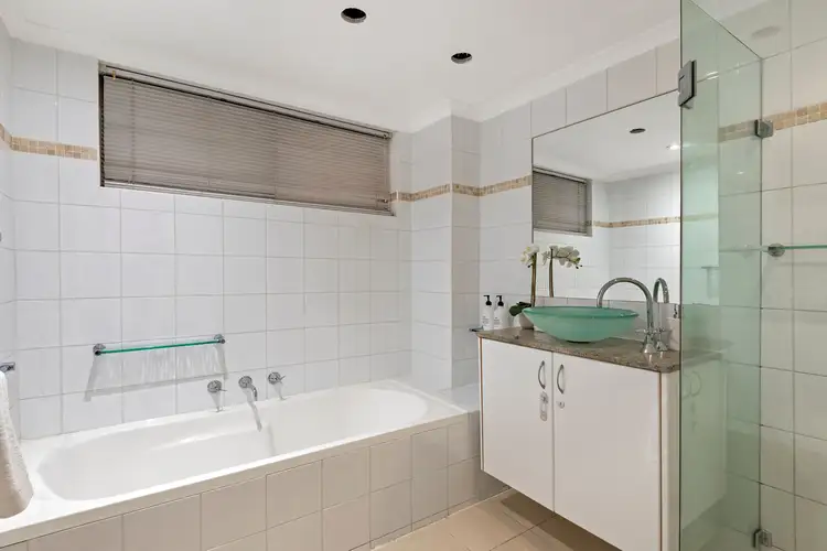 Fifth view of Homely apartment listing, 2/330 Military Road, Cremorne NSW 2090